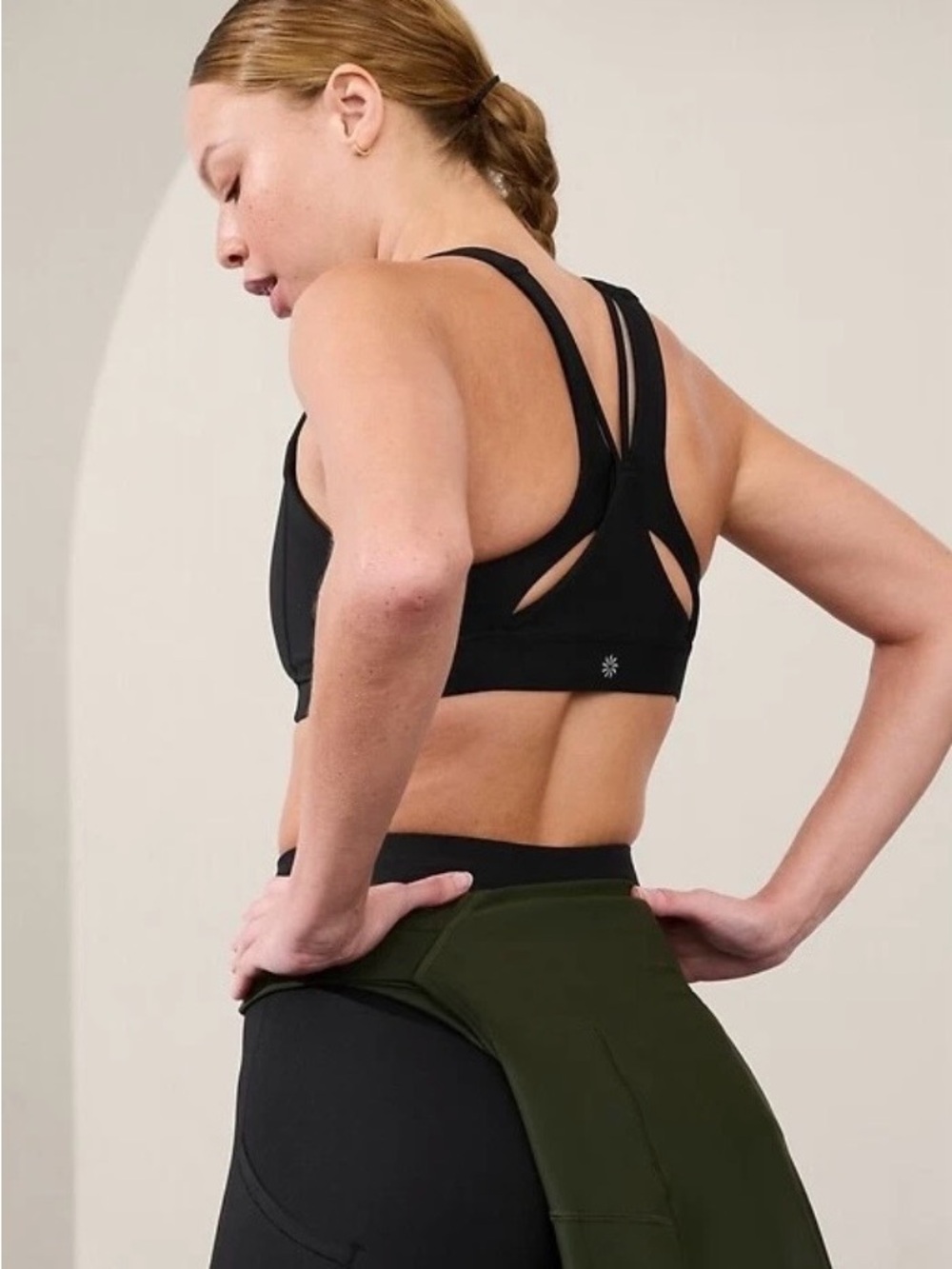 Athleta Flex Spacer Sports Bra D-DD, Black, Size L - Picture 2 of 5